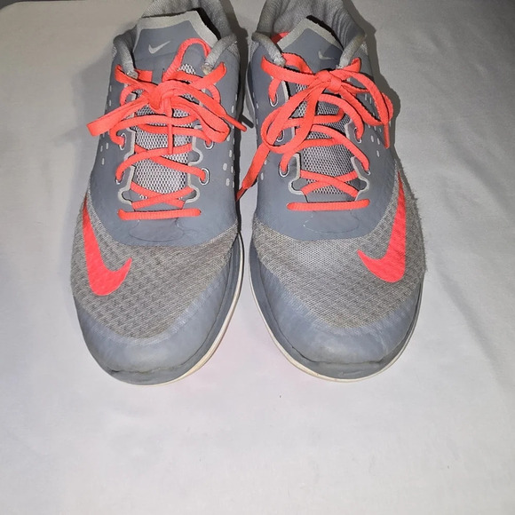 Nike FS Lite Run 2 Women’s Size 8 Gray/Hot Pink - Picture 7 of 8